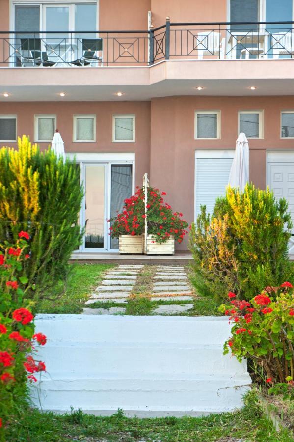 Christina'S Sea House Apartamento Nikiti  Exterior foto