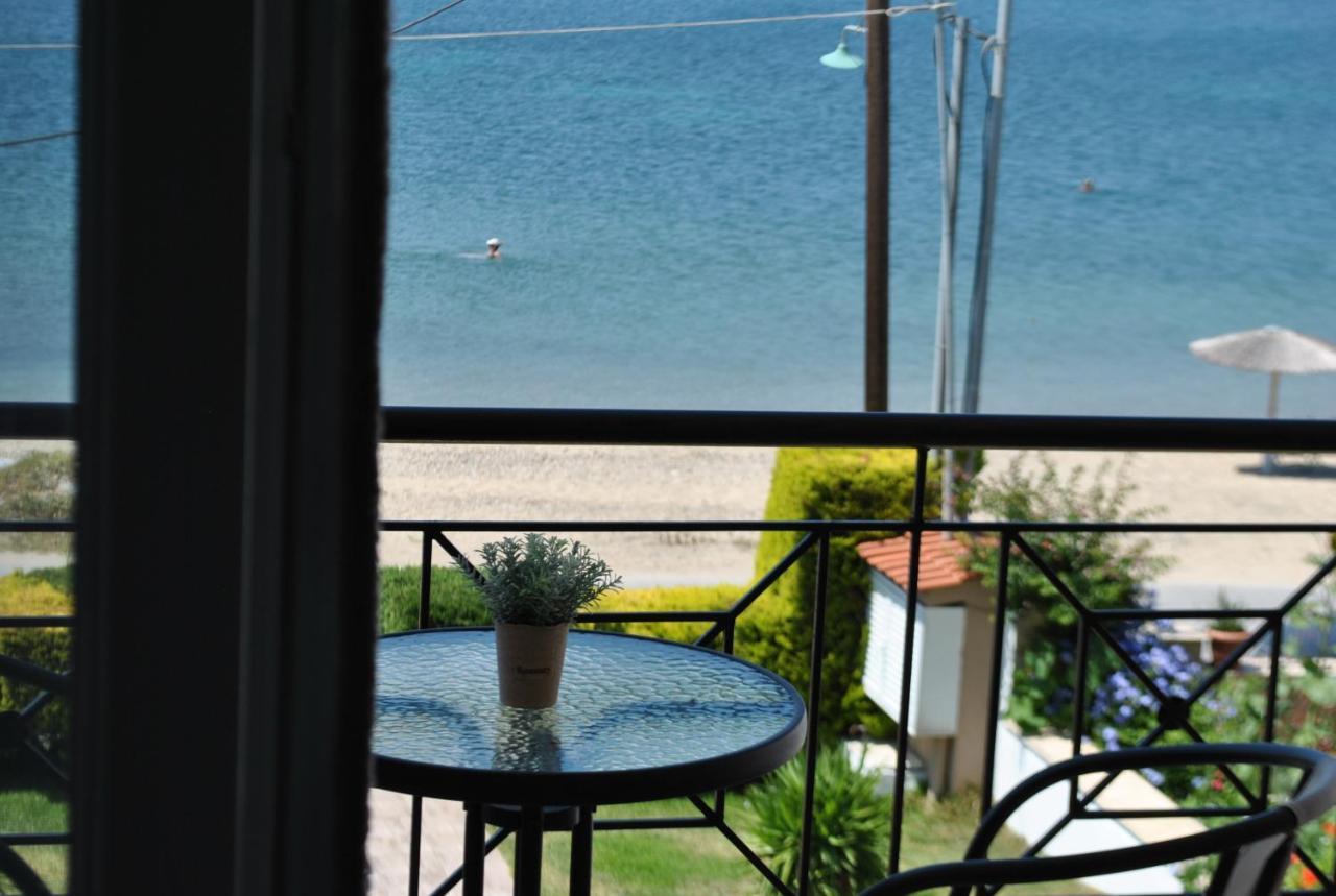 Christina'S Sea House Apartamento Nikiti  Exterior foto