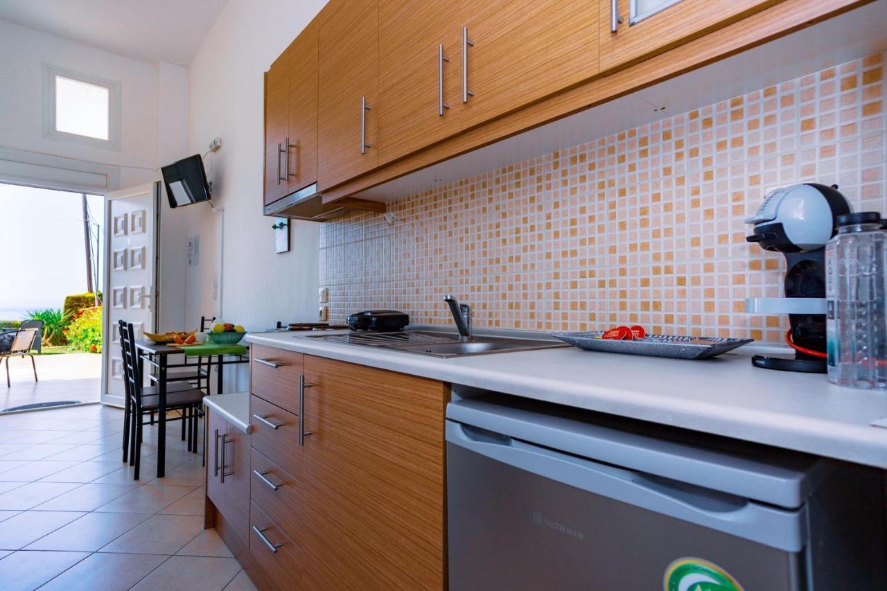 Christina'S Sea House Apartamento Nikiti  Exterior foto