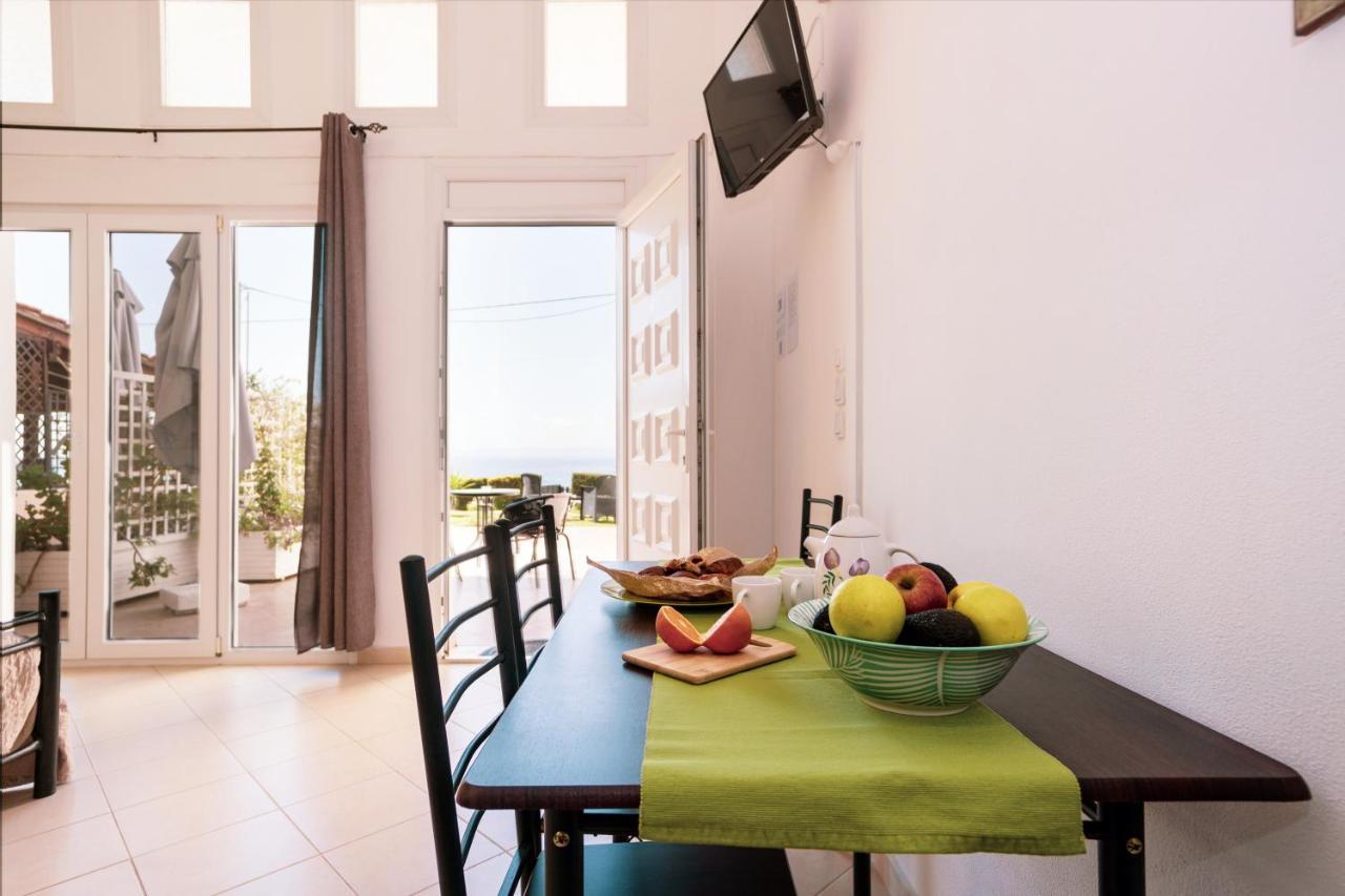 Christina'S Sea House Apartamento Nikiti  Exterior foto